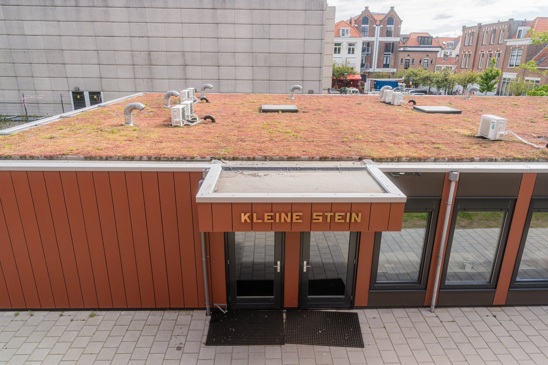 <span id="hs_cos_wrapper_name" class="hs_cos_wrapper hs_cos_wrapper_meta_field hs_cos_wrapper_type_text" style="" data-hs-cos-general-type="meta_field" data-hs-cos-type="text" >Uitbreiding Edith Stein College: tijdelijk, duurzaam en monumentaal</span>